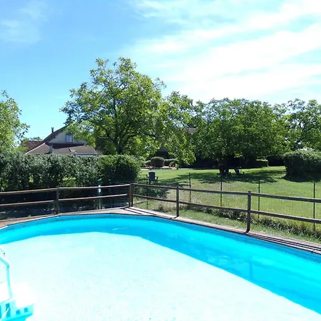 Dom wakacyjny Family Orientated, Beautiful Setting Two Pools