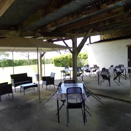 Dom wakacyjny Family Orientated, Beautiful Setting Two Pools *