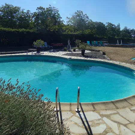 Dom wakacyjny Family Orientated, Beautiful Setting Two Pools *