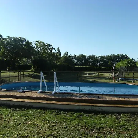 Dom wakacyjny Family Orientated, Beautiful Setting Two Pools *